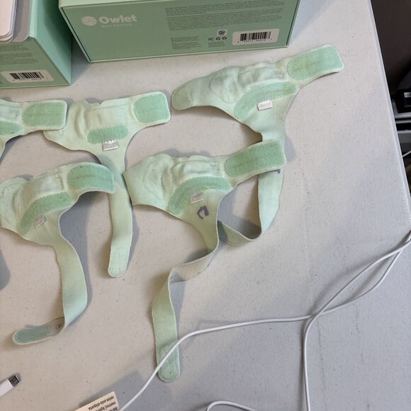 Owlet Smart Sock 2 Baby Monitor 0-18 Months Heart Rate Oxygen Lot Of 2 Untested - Picture 8 of 14